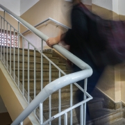 Além da pintura interna, houve o reforço na estrutura das vigas e da colocação de corrimão nas escadarias