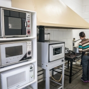 Na segunda etapa da obra, R$ 120 mil foram aplicados na reforma da cozinha