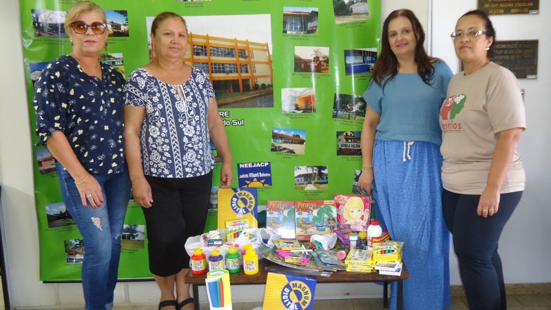Rotary Zona Alta e 24ªCRE com os materiais entregues às escolas indígenas 