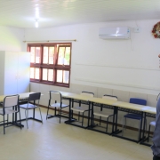 Secretário Faisal Karam conhece as dependências da Escola Dom José Baréa