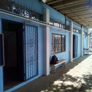 Escola recebeu nova camada de pintura externa