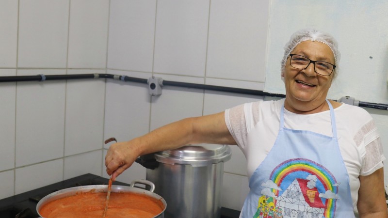 A partir do Merenda Melhor, os alunos recebem refeições quentes todos os dias