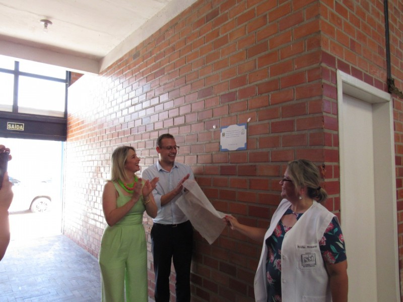 Inauguração aconteceu na Escola Silveira Martins