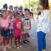 No Dia Nacional da Escola, secretária Raquel Teixeira visita Escola Jerônimo de Ornelas, da Capital