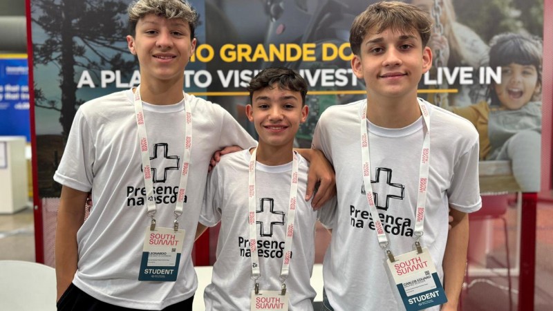 Francesco Nibali, Carlos Eduardo Resener e Leonardo Guerreiro foram premiados pelo projeto desenvolvido durante o Hackatchê 2025.