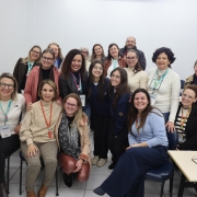 Secretárias Raquel Teixeira e Stefanie Eskereski com diretoras de escolas potenciais para EMTI.