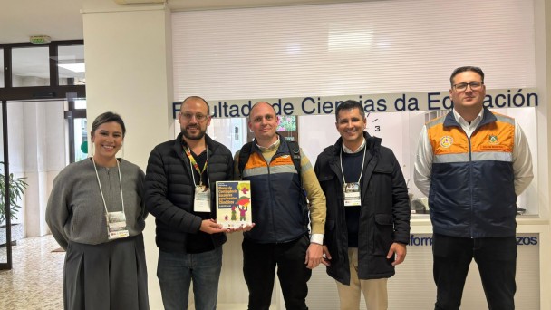 O trabalho apresentado foi publicado no livro oficial de resumos do congresso.